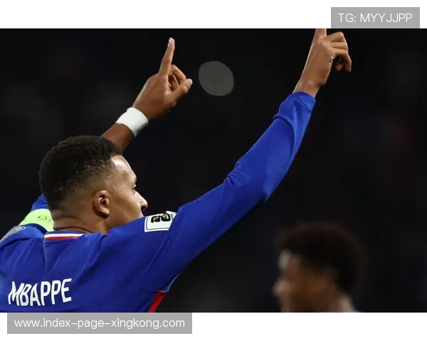 姆巴佩门前巧妙转身助攻队友破门